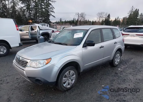 2010 Subaru Forester 2.5X из США, поврежденный, VIN JF2SH6AC3AH762112
